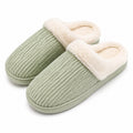 Chaussons 40/41 en textile côtelé vert avec doublure douce pour intérieur