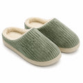 Chaussons taille 40/41 en textile côtelé vert avec doublure douce pour intérieur