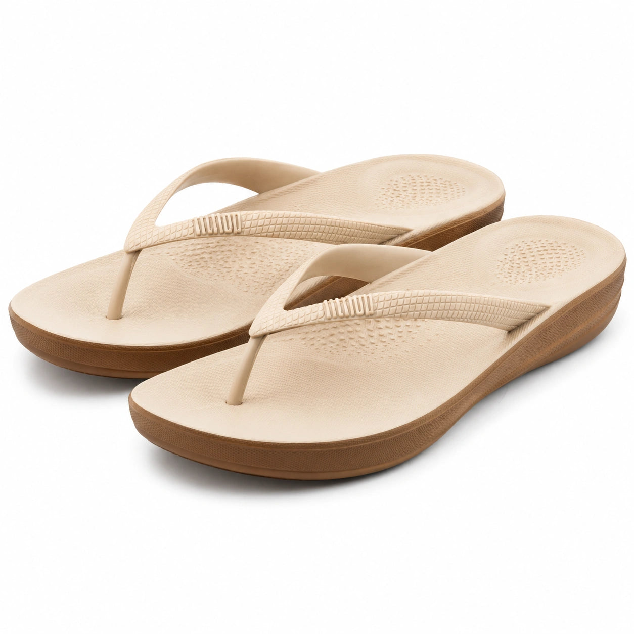 Tongs 42/43 en matériau synthétique beige à semelle texturée pour plage et loisirs